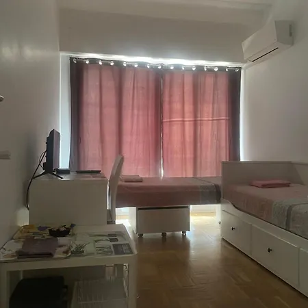 בית אירוח Mirela's Private With Key, Ac, Lift & Balcony In The Center Of On The Cote D'azur