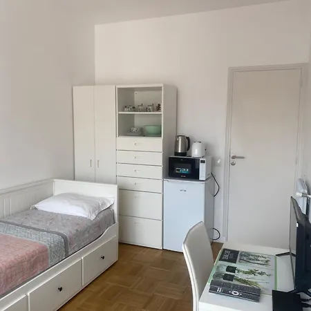Mirela's Private With Key, Ac, Lift & Balcony In The Center Of On The Cote D'azur * ניס